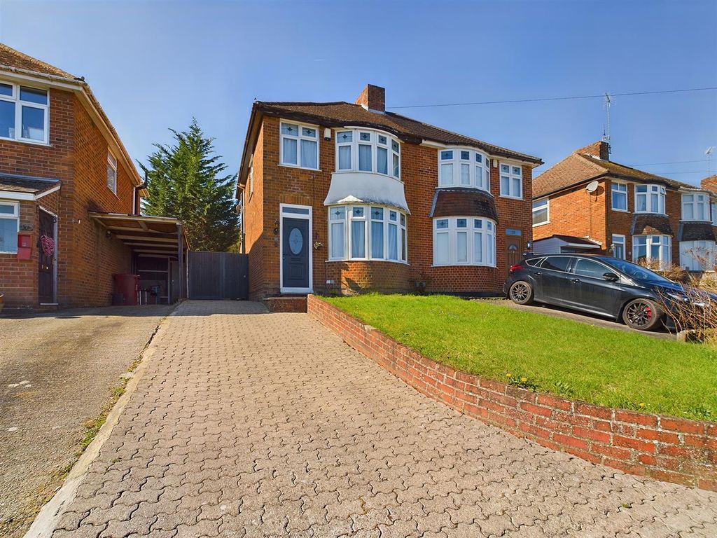3 bed semidetached house for sale in Rydal Avenue, Tilehurst, Reading