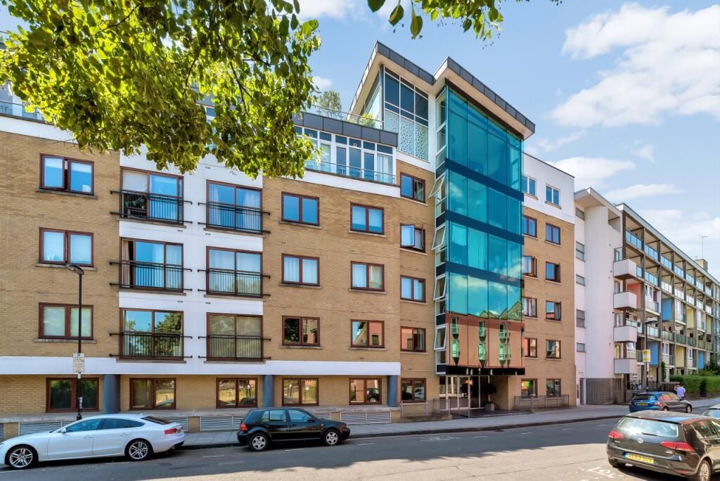 2 bed flat to rent in Graham Street, London N1, £3,033 pcm Zoopla