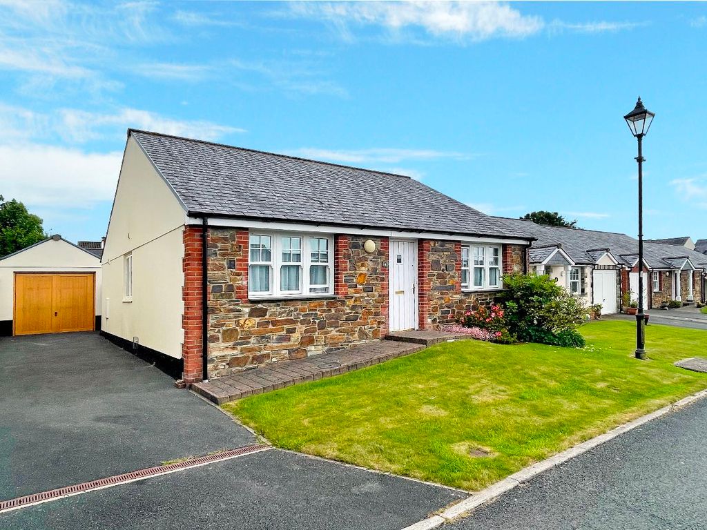 3 bed bungalow for sale in The Meadows, Northlew, Okehampton EX20, £