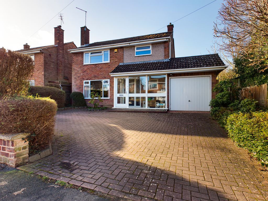 3 bed detached house for sale in Yelverton Avenue, Baswich, Stafford