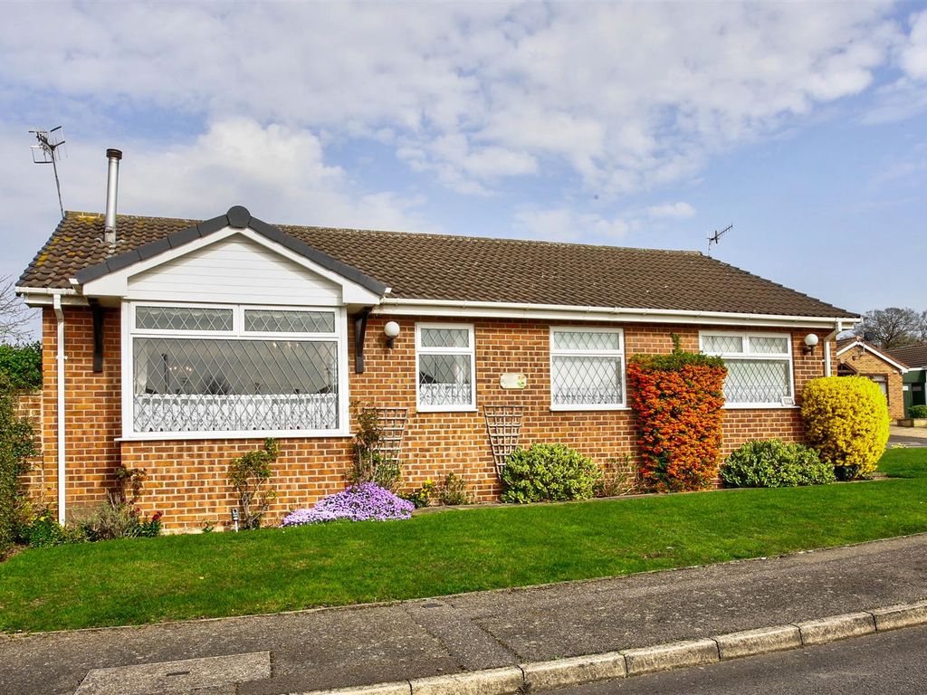 3 bed detached bungalow for sale in Sunningdale Road, Bulwell