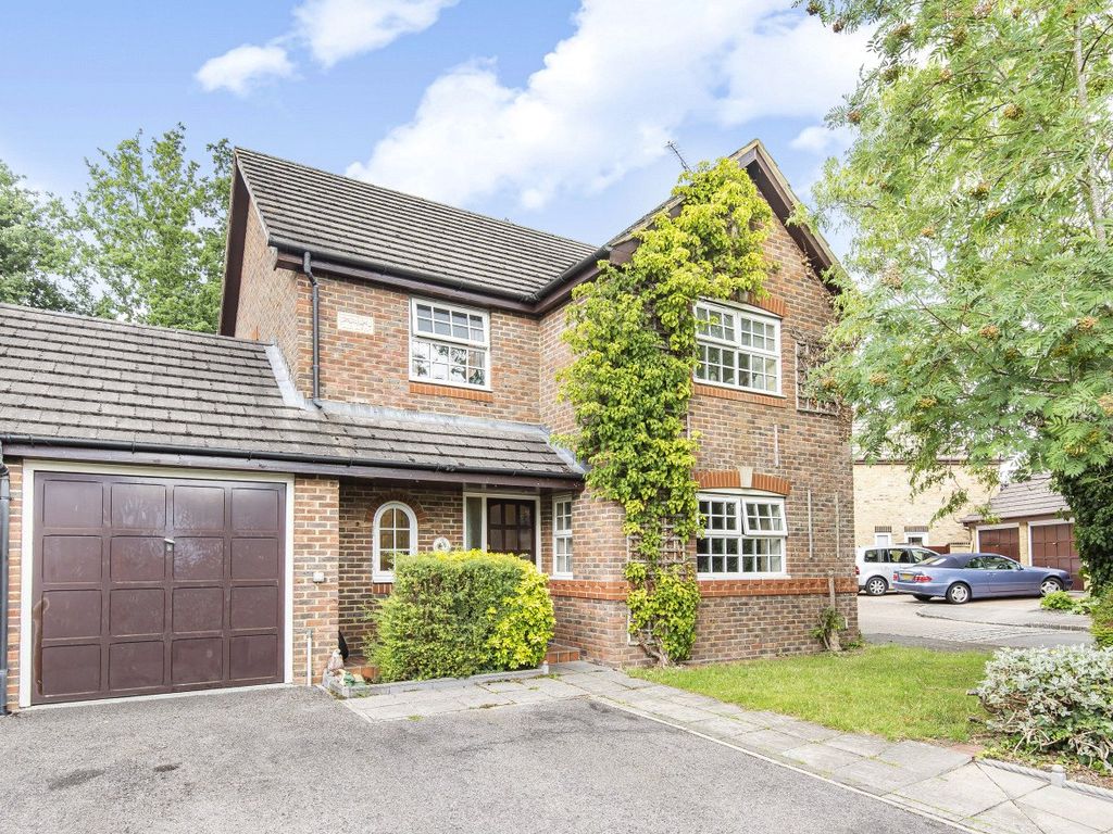 4 bed property to rent in Minehurst Road, Mytchett, Camberley GU16 Zoopla