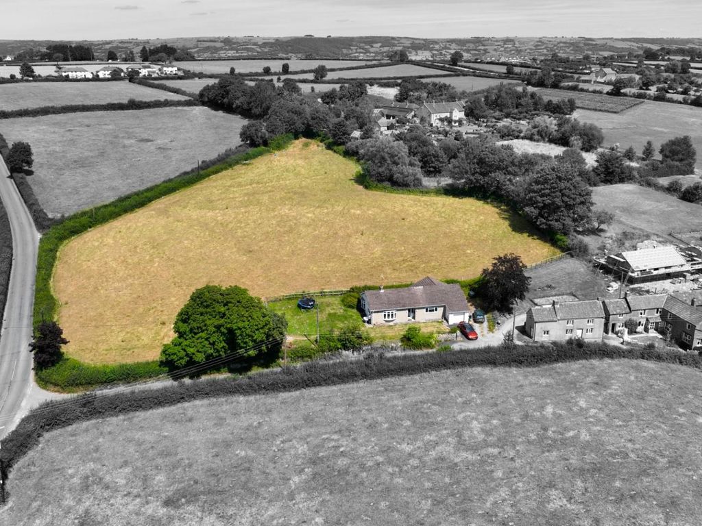 3 bed bungalow for sale in Mudgley, Wedmore BS28 Zoopla