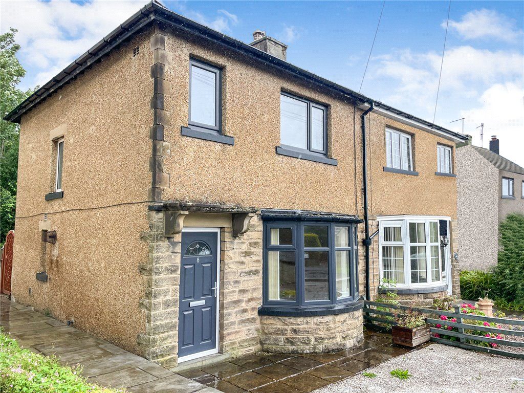 3 bed semidetached house for sale in Carleton Road, Skipton, North