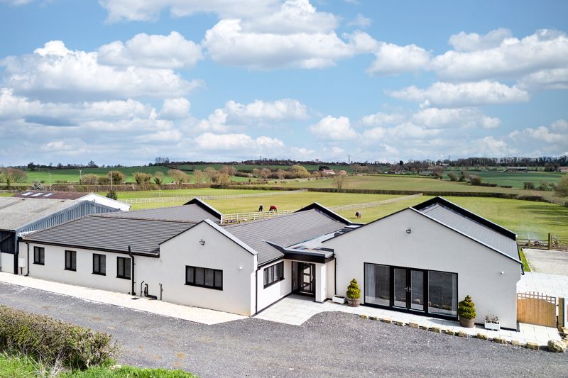 4 bed bungalow for sale in Morning Field Court, Pontefract Road, Thorpe