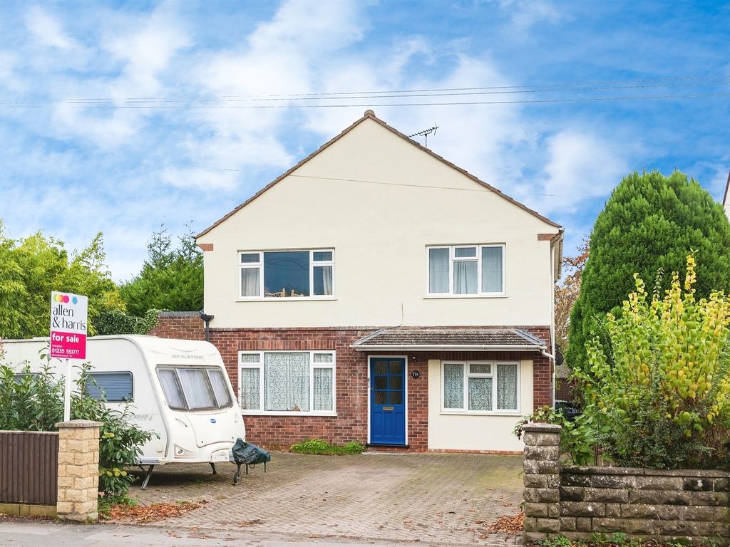 4 bed detached house for sale in High Street, Sutton Courtenay