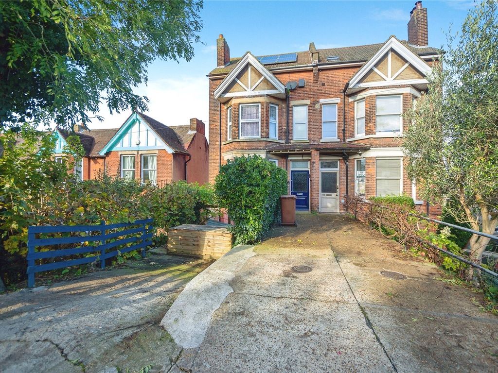 4 bed semidetached house for sale in Borstal Road, Rochester, Kent ME1