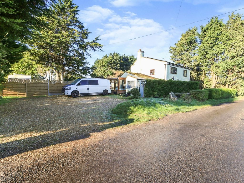 3 bed detached house for sale in Euximoor, Christchurch, Wisbech PE14
