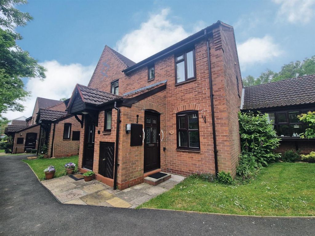 2 bed to rent in Rose Terrace, Hewell Road, Barnt Green B45