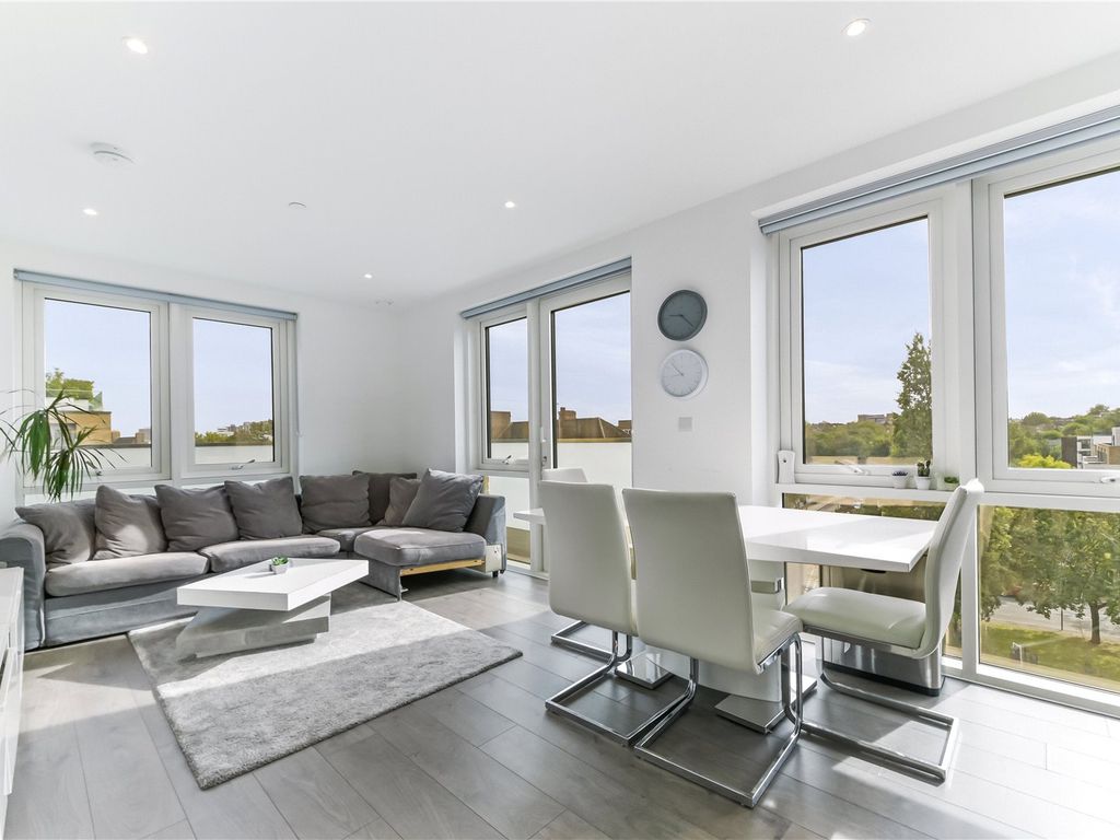 2 bed flat to rent in Juniper Drive, London SW18, £2,492 pcm Zoopla