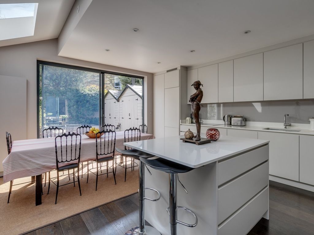 Rosaville Road, Fulham, London SW6