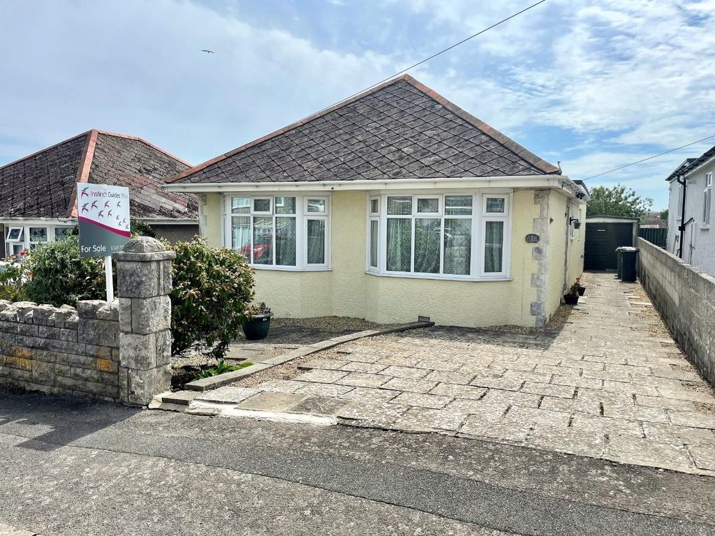 2 bed bungalow for sale in Hillbourne Road, Weymouth DT4 Zoopla