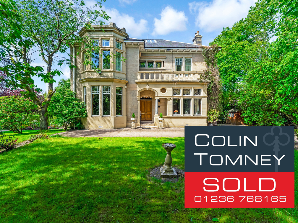 3 bed flat for sale in Cairnbaan, Victoria Place, Airdrie ML6, £275,000