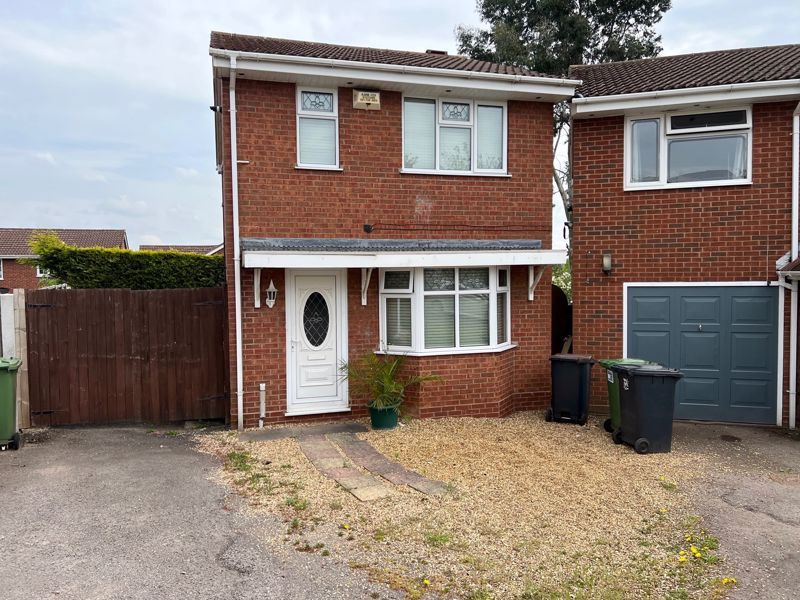 3 bed detached house for sale in Auden Close, Galley Common, Nuneaton