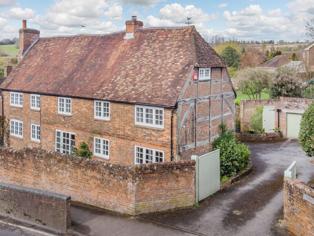 4 bed detached house for sale in High Street, Droxford, Southampton