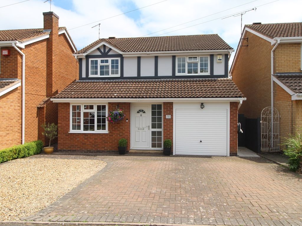 4 bed detached house for sale in Sanderson Close, Whetstone, Leicester