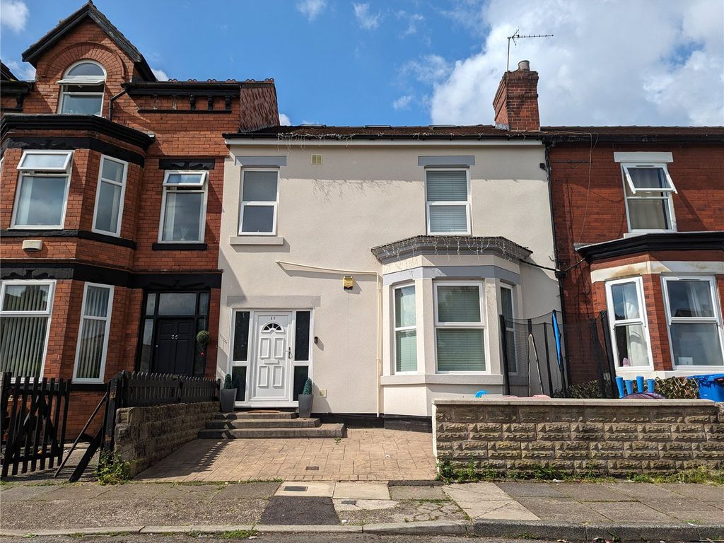 6 bed terraced house for sale in Duffield Road, Salford, Greater Manchester M6, £325,000 Zoopla
