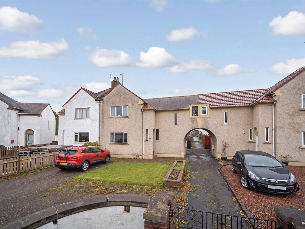 3 bed terraced house for sale in Moss Road, Tillicoultry