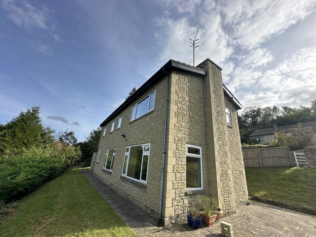 4 bed detached house to rent in Walls Quarry, Stroud GL5, £