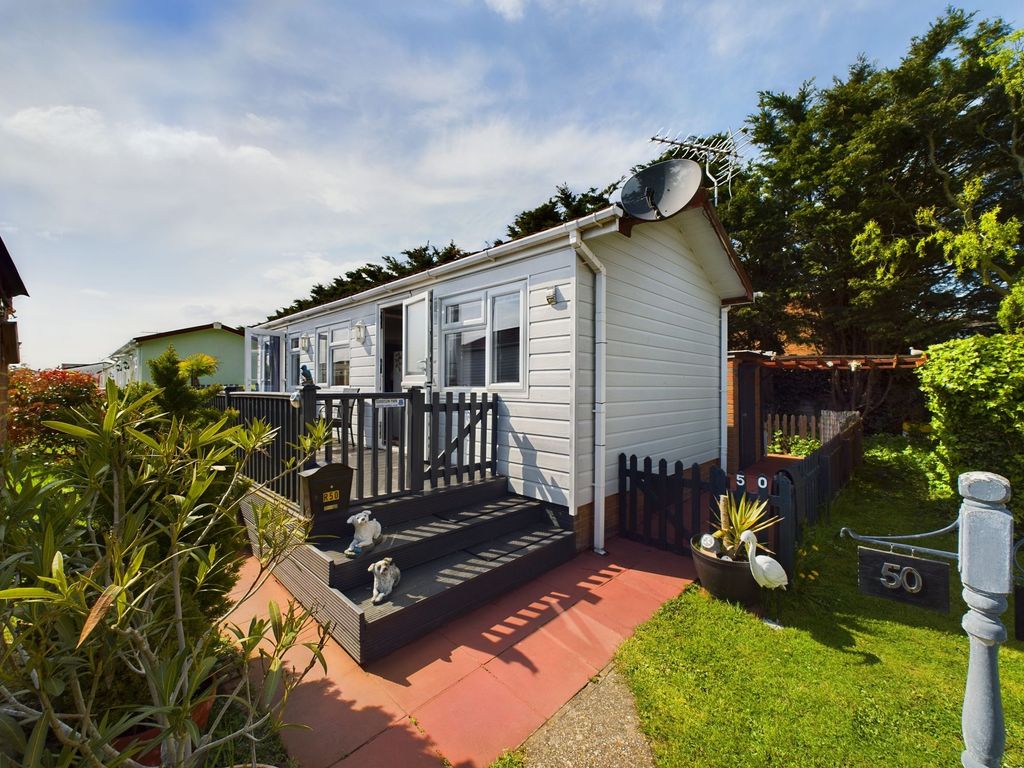 1 bed mobile/park home for sale in Kings Park, Creek Road, Canvey