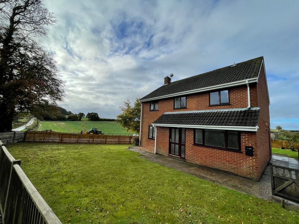 4 bed detached house to rent in Northside Lane, Gundleton, Alresford