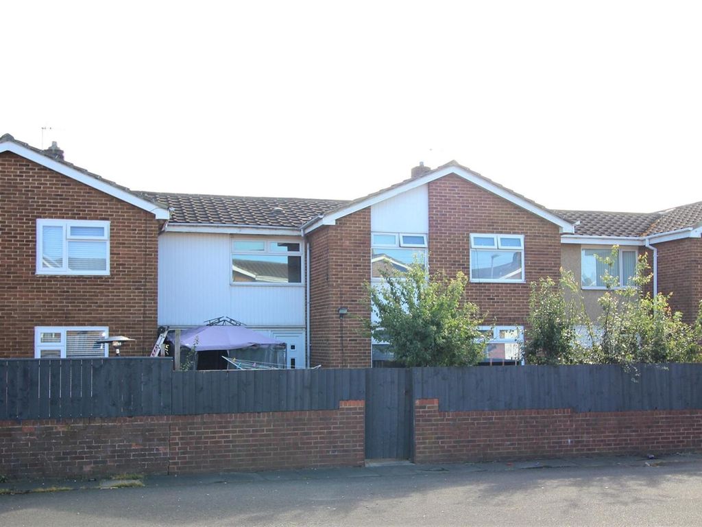 5 bed terraced house for sale in Longfellow Walk, Hartlepool TS25, £