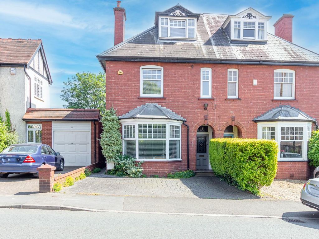 4 bed semidetached house for sale in Bromley Lane, Kingswinford DY6 Zoopla