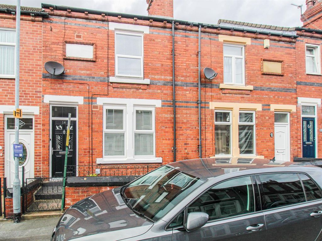 2 bed property for sale in Morrison Street, Castleford WF10, £160,000