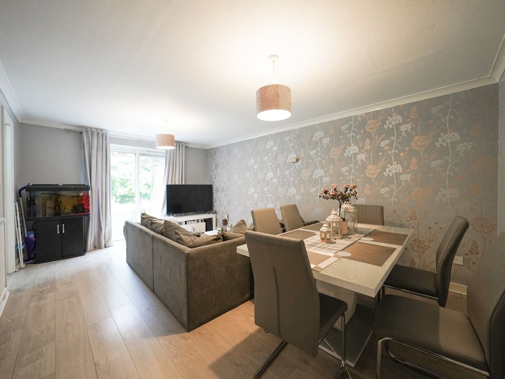2 bed flat for sale in Flat 13, Park Hill Court, 17 Park Hill Drive