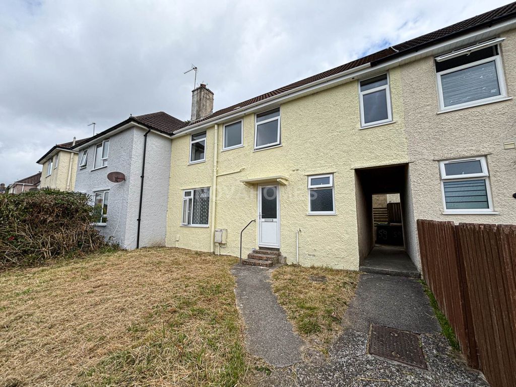 4 bed terraced house for sale in Verna Road, St Budeaux PL5, £200,000