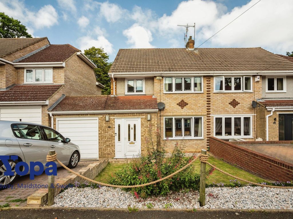 4 bed semidetached house for sale in Sussex Drive, Chatham ME5, £425,000 Zoopla