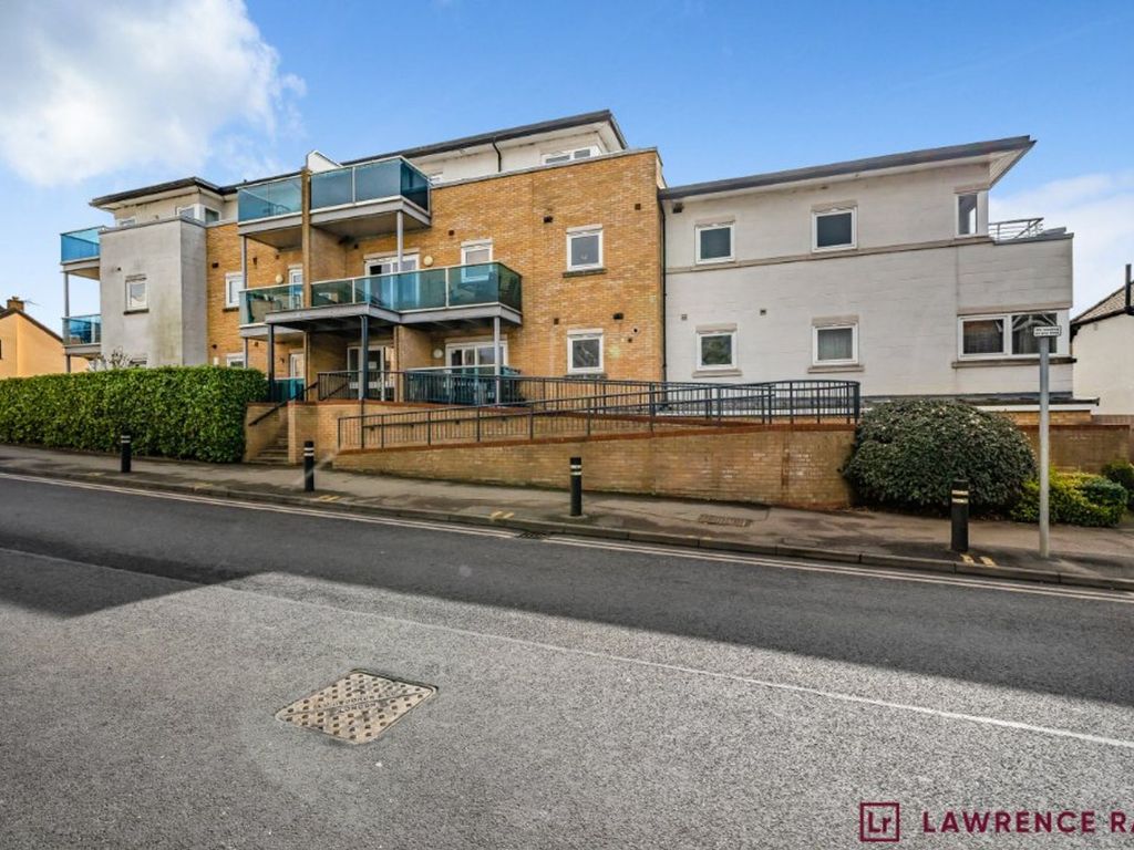 2 bed flat for sale in Reservoir Road, Ruislip HA4 Zoopla