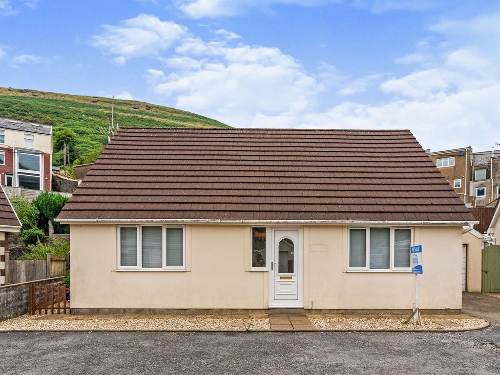 2 bed detached bungalow for sale in Park Avenue, Ogmore Vale, Bridgend