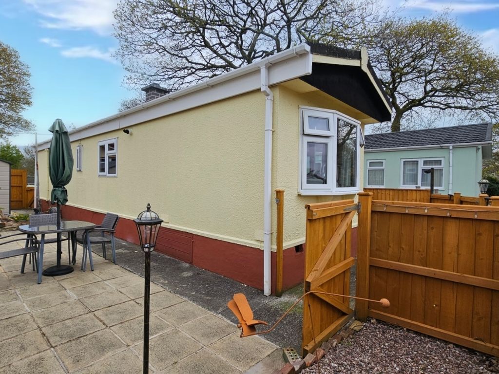 1 bed mobile/park home for sale in Baytree Close, Glenholt Park