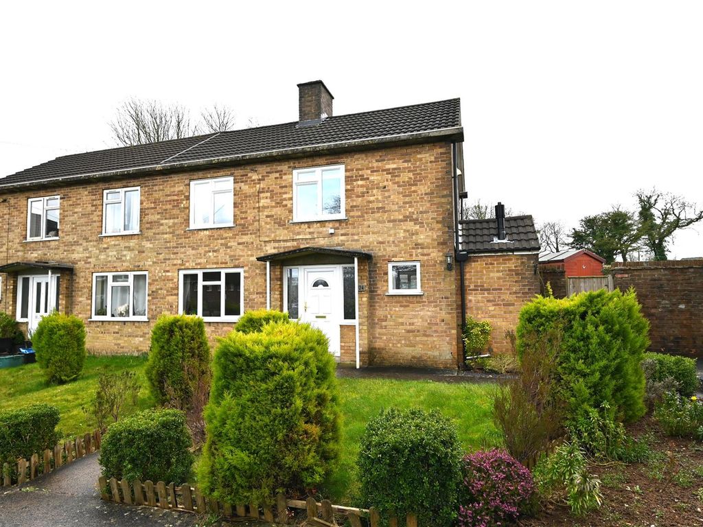 3 bed semidetached house for sale in Gurney Slade