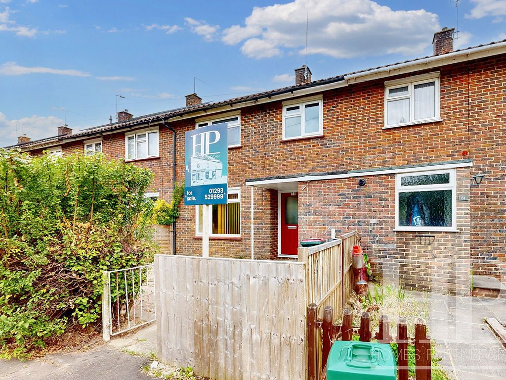 3 bed terraced house for sale in The Birches, Crawley RH10, £300,000 Zoopla