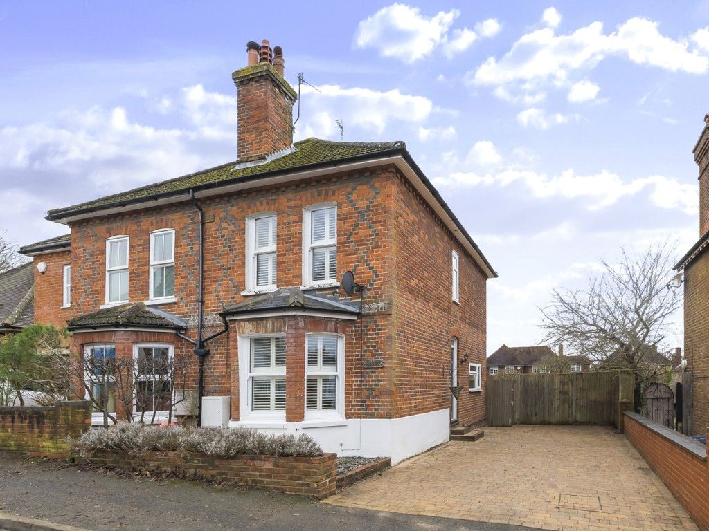 2 bed semidetached house for sale in Merrow, Guildford, Surrey GU1