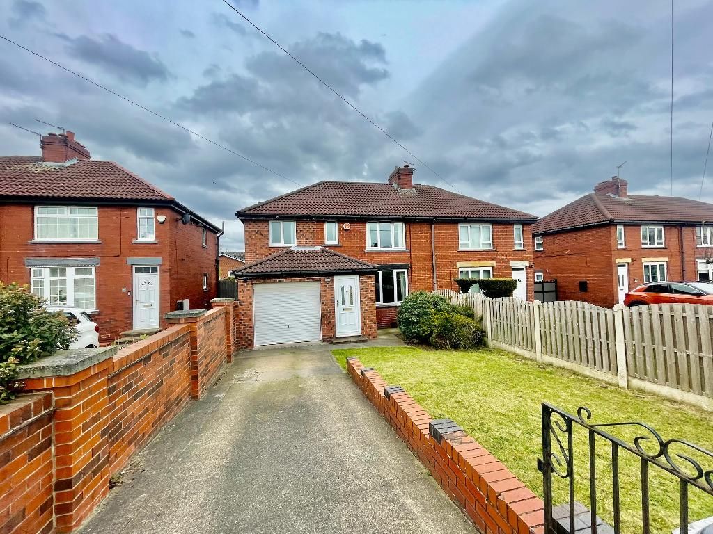 3 bed semidetached house for sale in Worsbrough Road, Birdwell