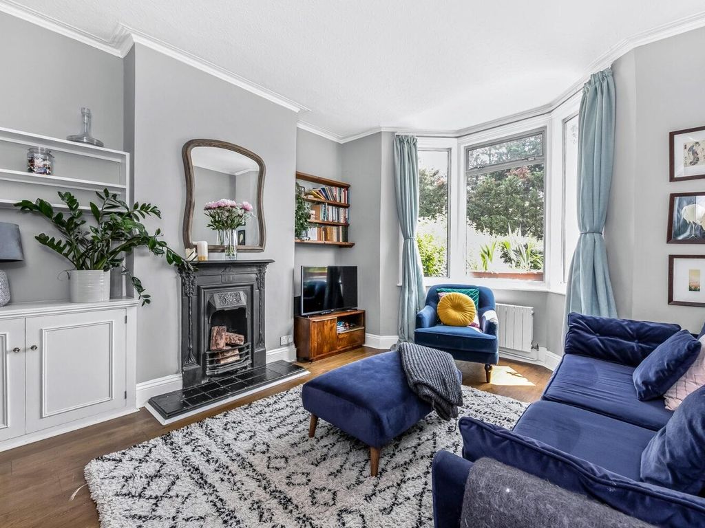 4 bed property for sale in Shakespeare Road, Herne Hill, London SE24, £