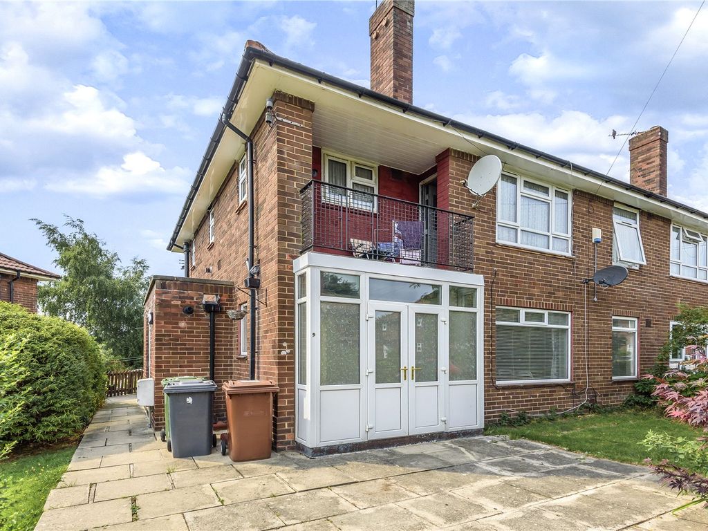 Saxon Green, Leeds, West Yorkshire LS17  