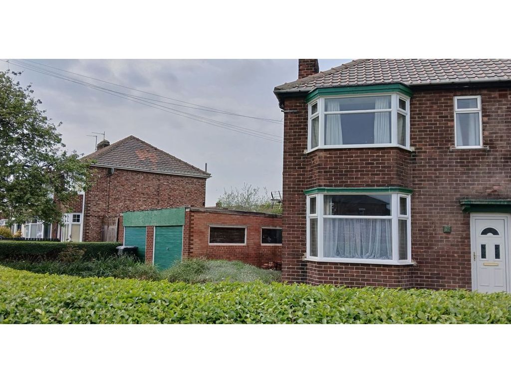 3 bed semidetached house for sale in Levick Crescent, Middlesbrough