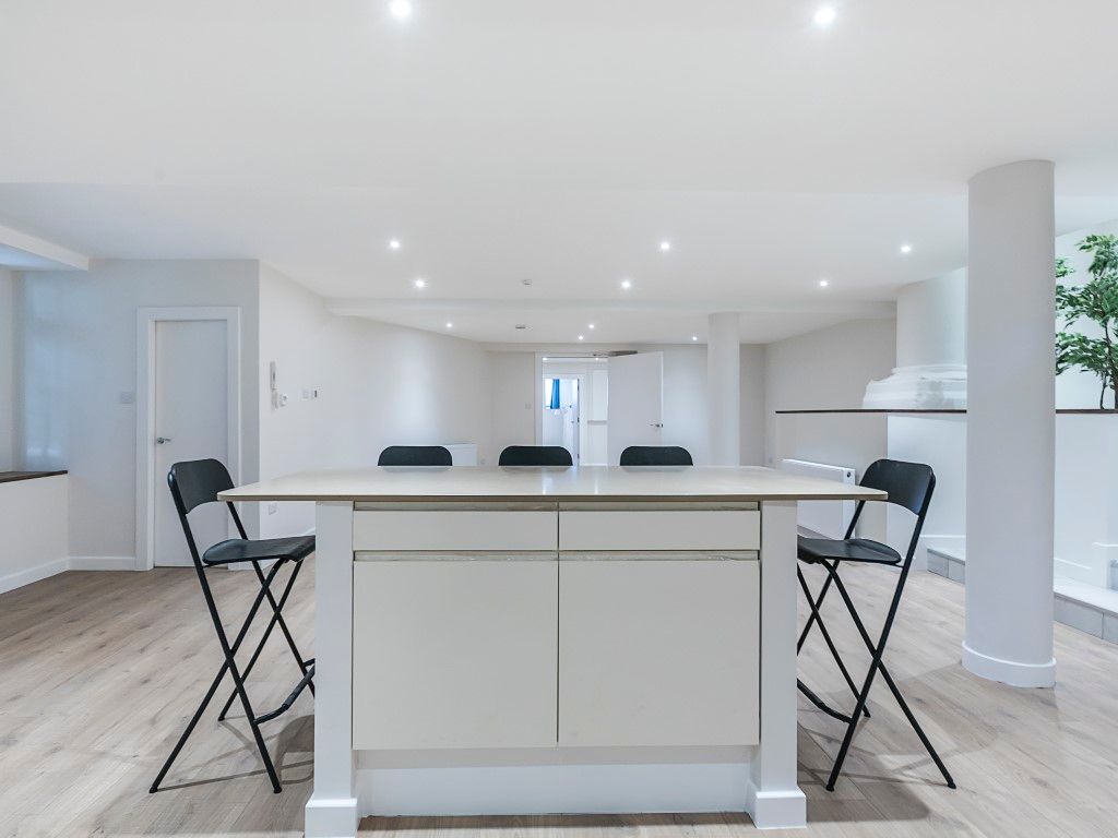 3 bed flat to rent in Camden Park Road, London NW1 Zoopla