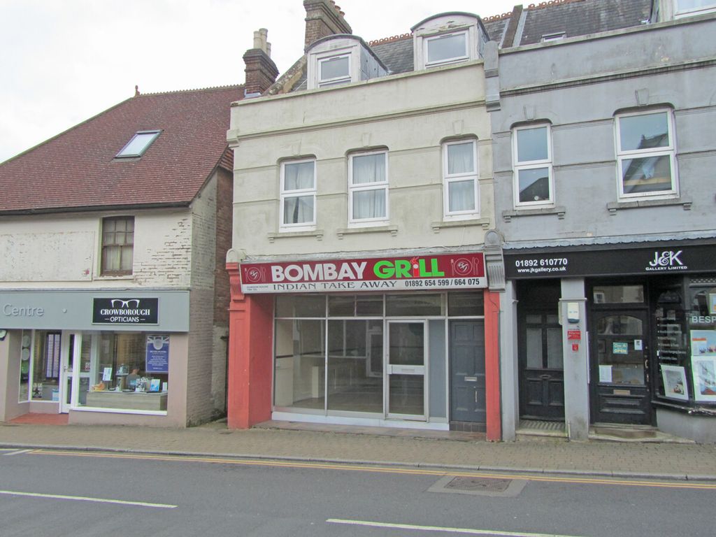 Retail premises to let in Dunoon House, Croft Road, Crowborough TN6
