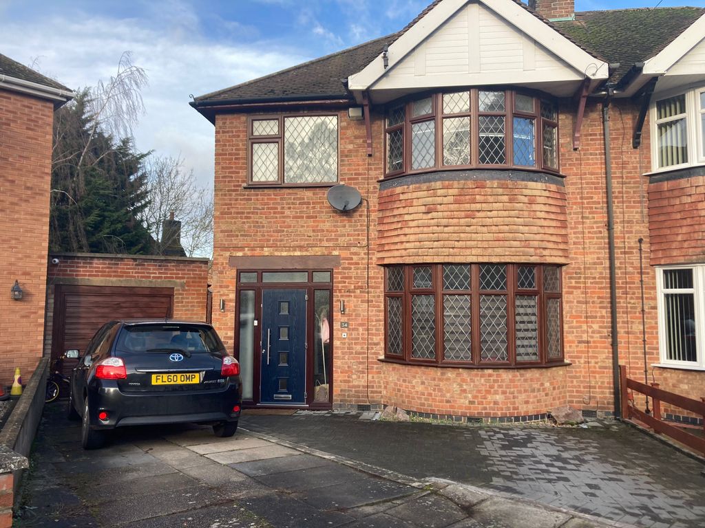 3 bed semidetached house for sale in Wintersdale Road, Leicester LE5