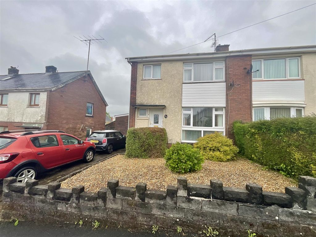 3 bed semidetached house for sale in Gorsfach, Llanelli SA14, £145,000