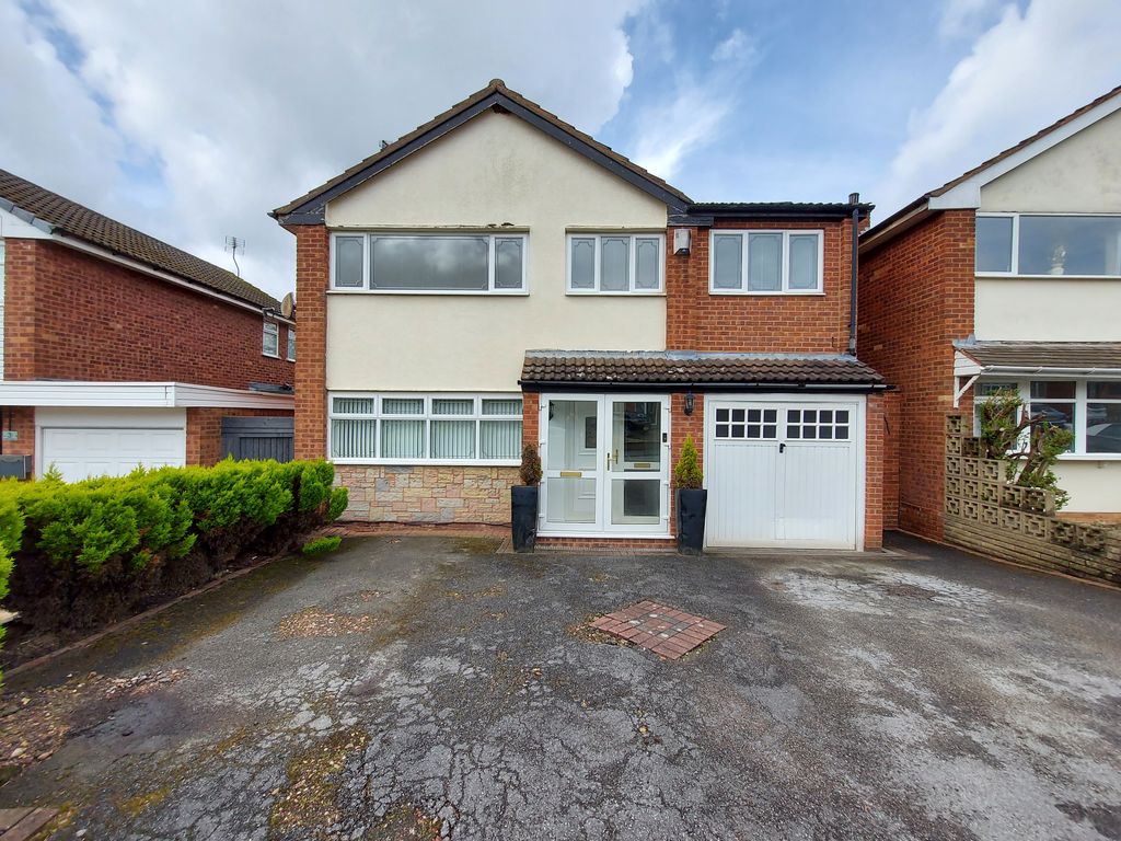 4 bed property to rent in Bude Road, Walsall WS5 Zoopla