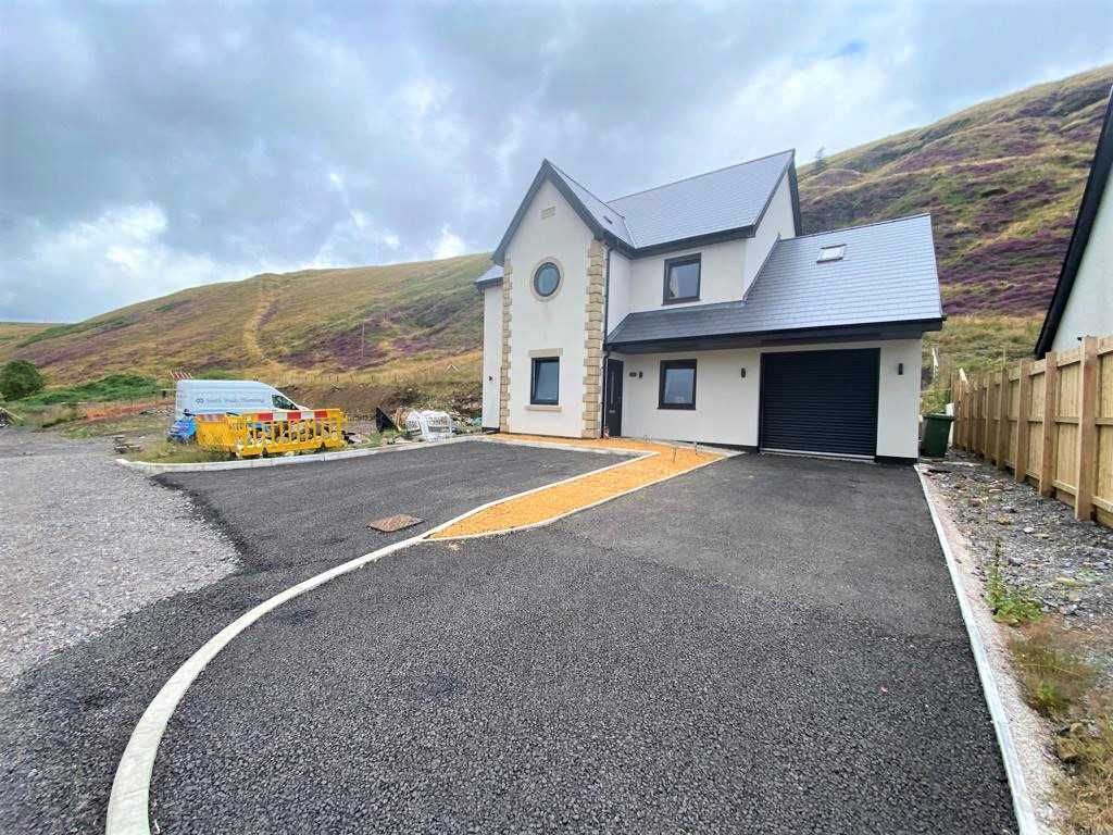4 bed detached house for sale in Mount Pleasant Road, Gilfach Goch
