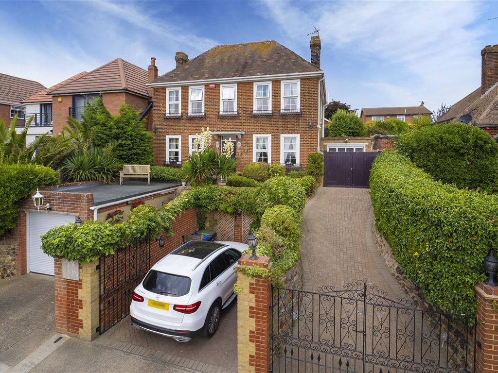 4 bed detached house for sale in Stone Road, Broadstairs CT10 Zoopla