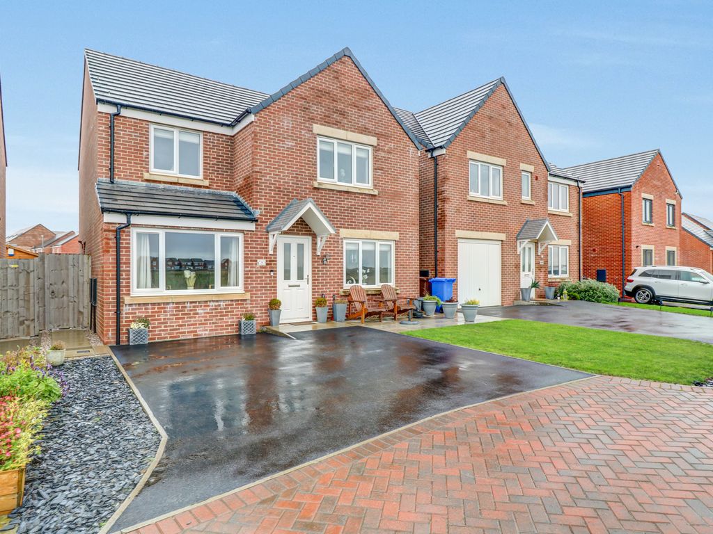 4 bed detached house for sale in Redfern Way, Lytham St. Annes FY8, £