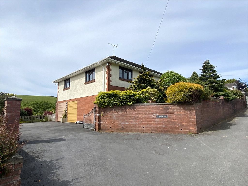 4 bed detached house for sale in Llanboidy Road, Meidrim, Carmarthen
